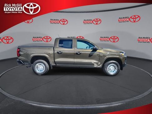 Used 2024 Chevrolet Colorado W/T RWD image 9