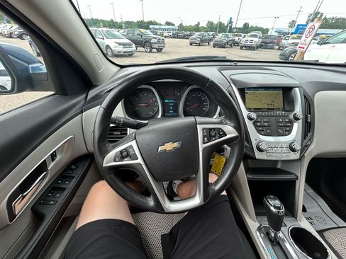Used 2017 Chevrolet Equinox LT FWD image 30