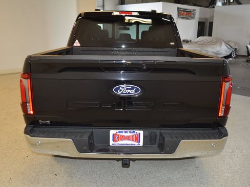 Used 2025 Ford F150 Lariat w/ Equipment Group 501A Mid AWD/4WD image 4