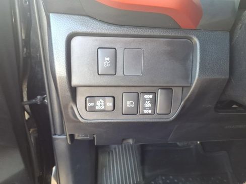 Used 2020 Toyota Tacoma TRD Sport AWD/4WD image 14
