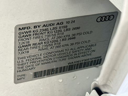 Used 2025 Audi Q3 2.0T Premium AWD/4WD image 12