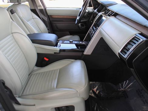Used 2019 Land Rover Discovery HSE Luxury AWD/4WD image 21