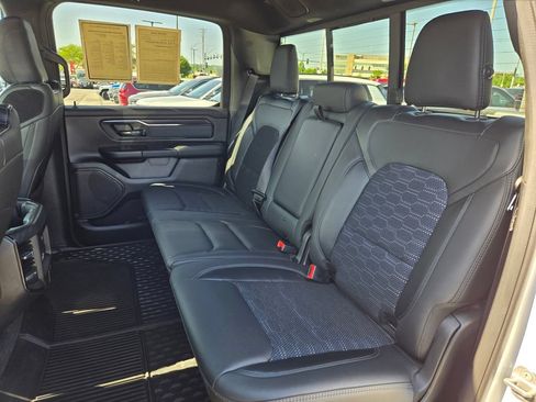 Used 2023 RAM 1500 Big Horn AWD/4WD image 30
