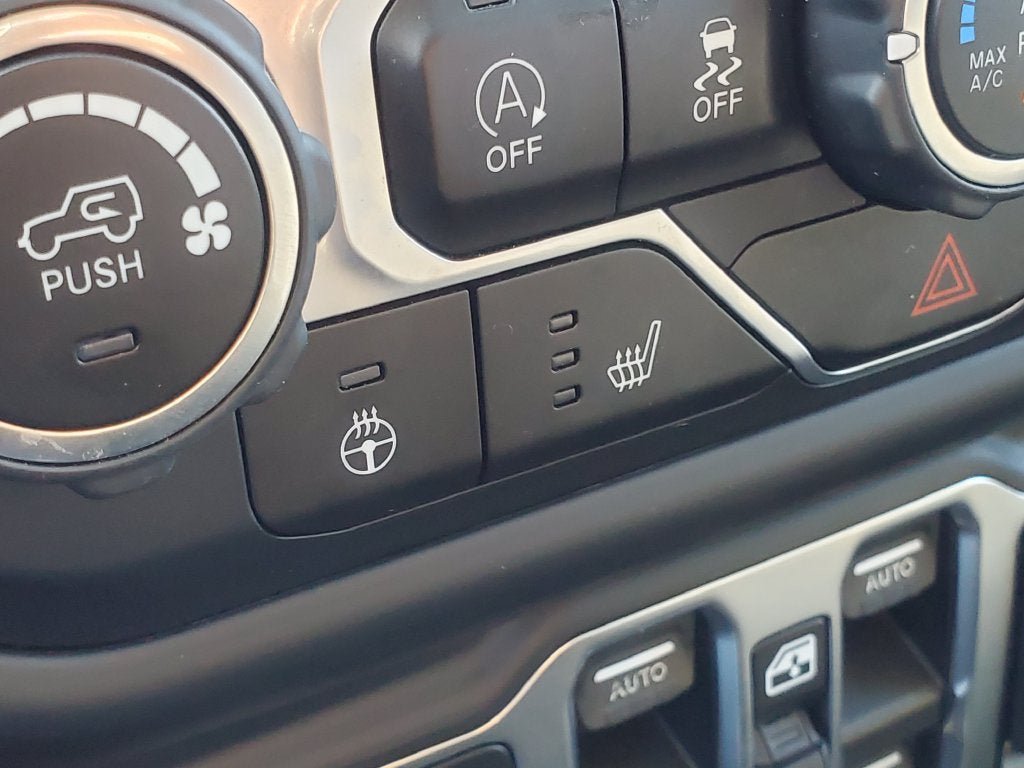 Used 2018 Jeep Wrangler Unlimited Sport S AWD/4WD image 19