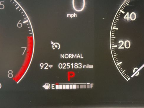 Used 2025 Honda Pilot Touring image 22