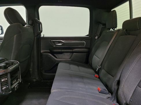 Used 2019 RAM 1500 Big Horn image 18