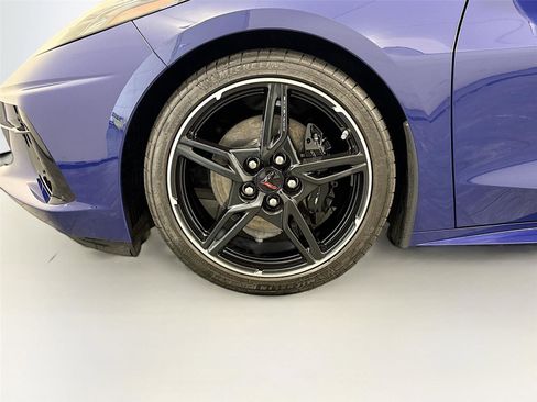 Used 2025 Chevrolet Corvette Stingray Preferred Cpe w/ 2LT RWD image 12