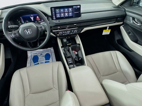 Used 2025 Honda Accord EX-L image 29