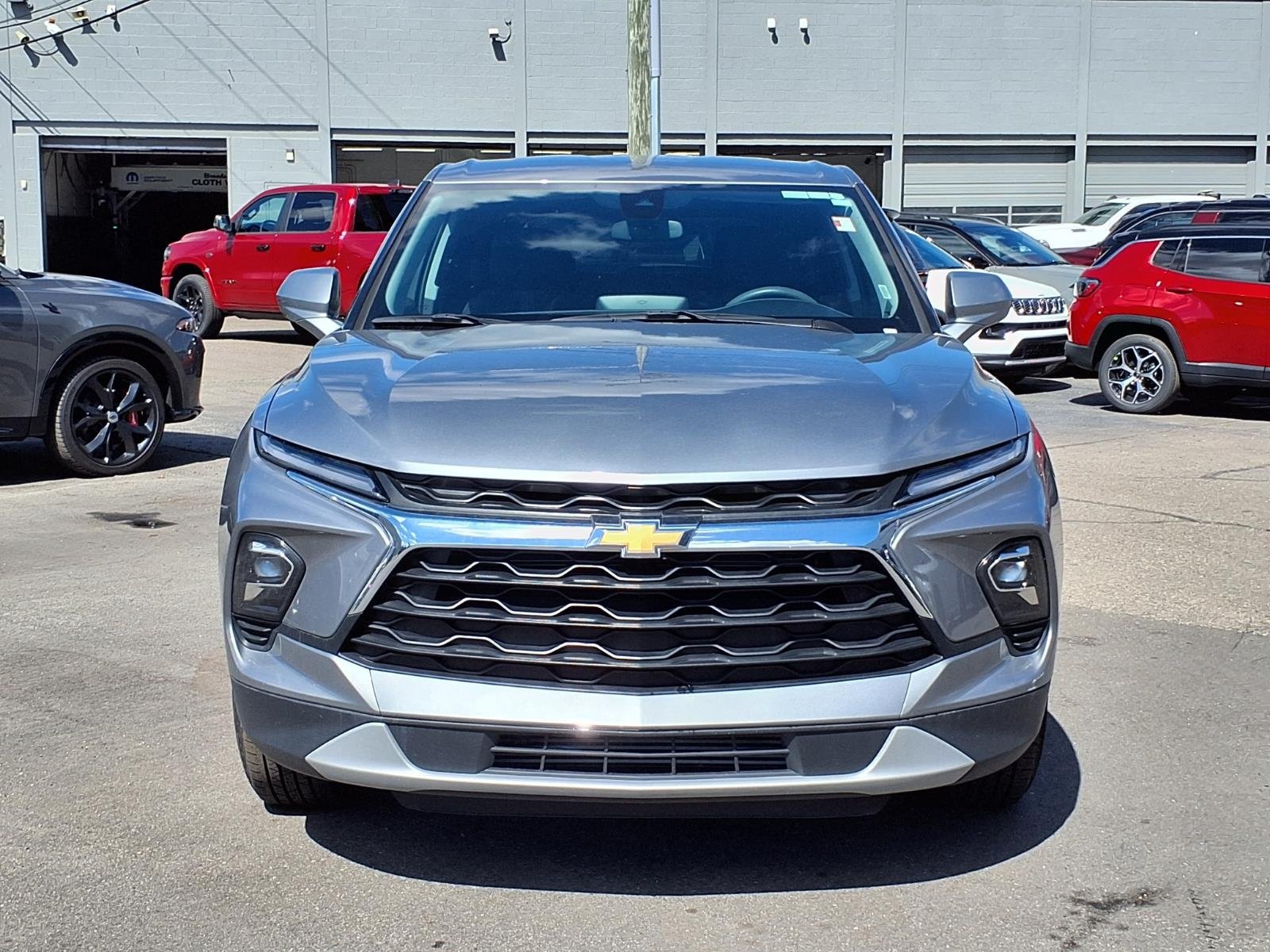 Used 2025 Chevrolet Blazer LT FWD image 22