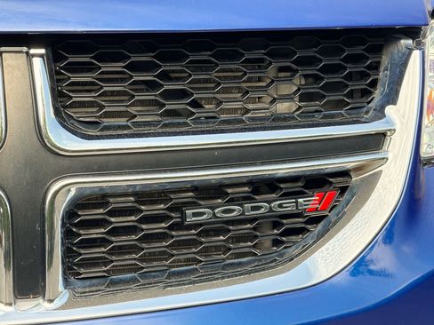 Used 2019 Dodge Grand Caravan SE FWD image 12