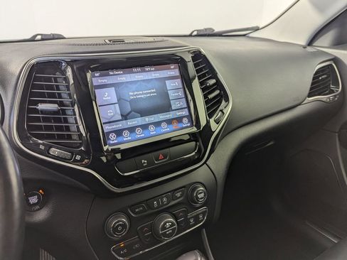 Used 2020 Jeep Cherokee Limited image 42