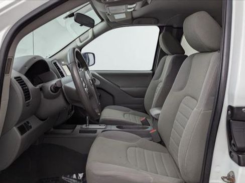 Used 2019 Nissan Frontier S image 11