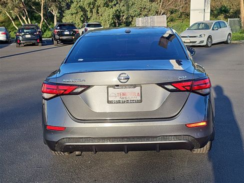 Used 2021 Nissan Sentra SV w/ SV Premium Package image 16