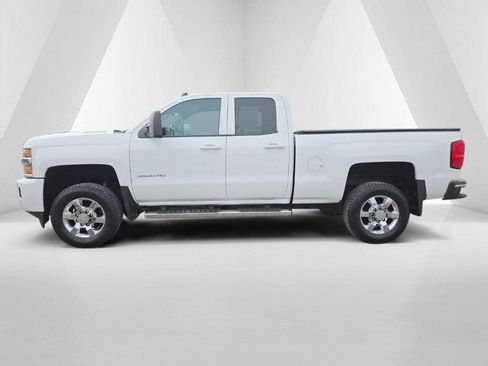 Used 2015 Chevrolet Silverado 2500 LT w/ Z71 Package, Off-Road image 8