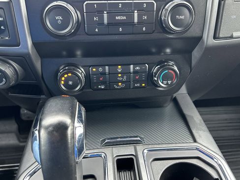 Used 2020 Ford F150 XLT w/ Equipment Group 302A Luxury AWD/4WD image 26