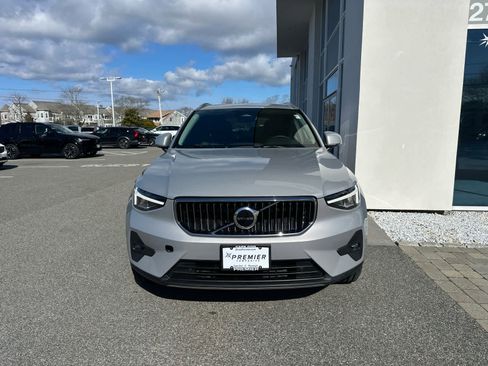 Used 2023 Volvo XC40 B5 Plus w/ Protection Package Premier image 3