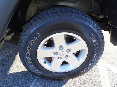 Used 2018 Jeep Wrangler Unlimited Sport S image 30