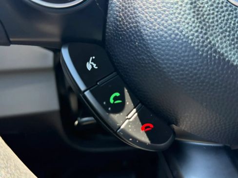 Used 2015 Kia Soul FWD image 28
