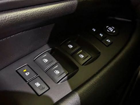 Used 2017 Cadillac Escalade Luxury RWD image 27