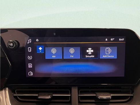 Certified 2025 Chevrolet Trax LT FWD image 18