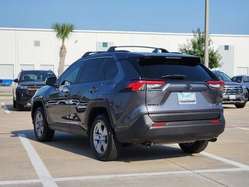Used 2025 Toyota RAV4 XLE AWD/4WD image 5