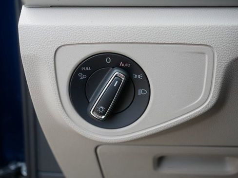 Certified 2023 Volkswagen Atlas SE w/ Panoramic Sunroof Package image 25