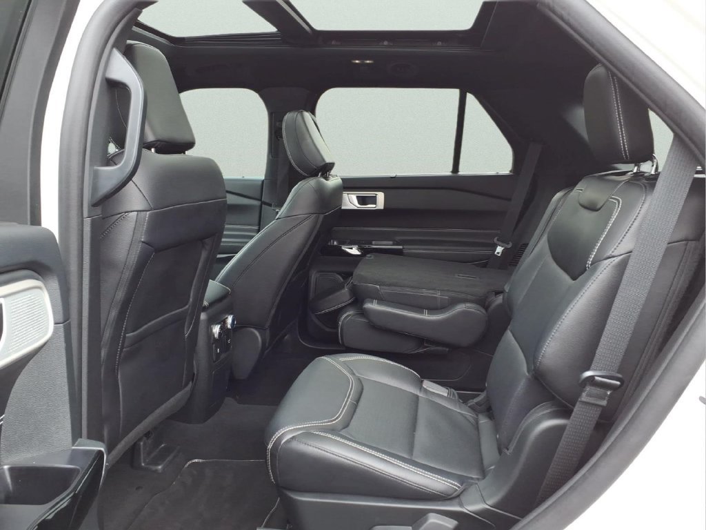 Certified 2023 Ford Explorer ST w/ Technology Package AWD/4WD image 12