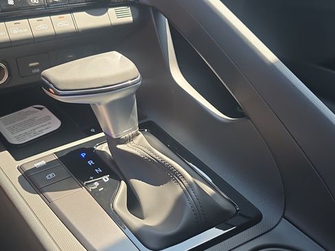 New 2026 Hyundai Elantra Sport FWD image 22