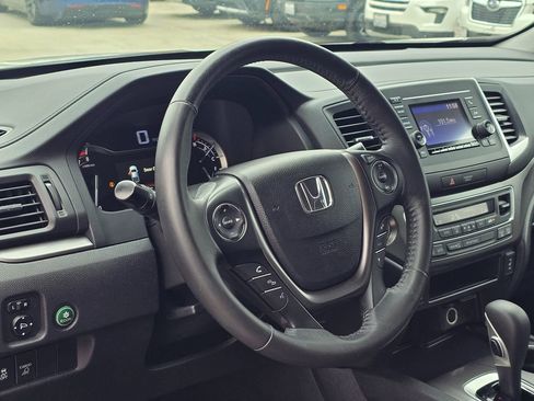 Used 2017 Honda Ridgeline RTL image 21