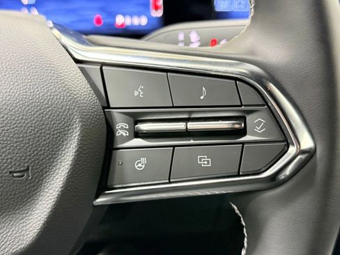 Used 2026 Chevrolet Equinox EV LT w/ Comfort Package FWD image 22