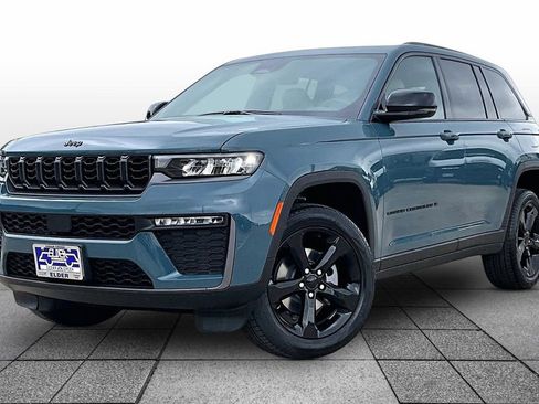 New 2026 Jeep Grand Cherokee Limited w/ Limited Altitude Package AWD/4WD image 2