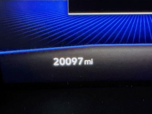 Used 2022 Volkswagen Taos SE image 19