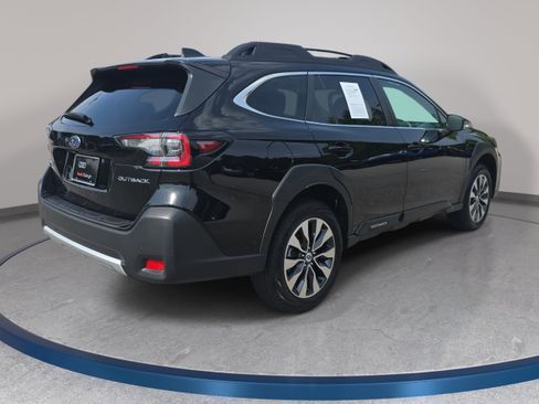 Used 2025 Subaru Outback Limited AWD/4WD image 6