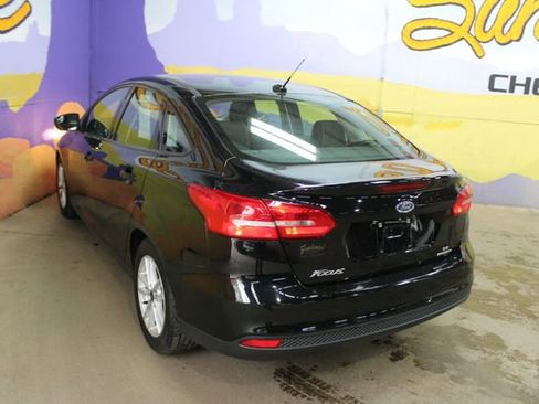 Used 2016 Ford Focus SE FWD image 6