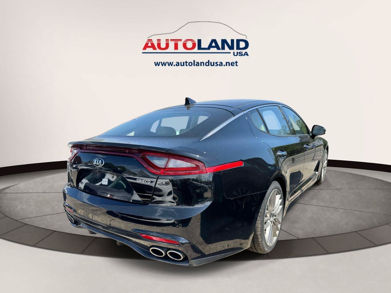 Used 2018 Kia Stinger RWD image 3