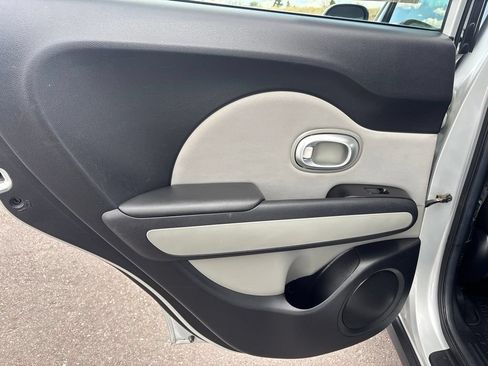 Used 2015 Kia Soul + FWD image 14