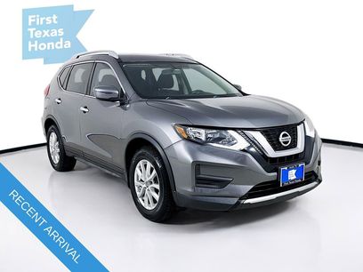 Used 2017 Nissan Rogue SV