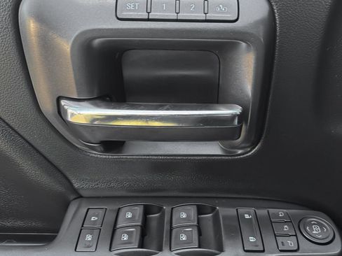 Used 2017 GMC Sierra 2500 SLT image 27