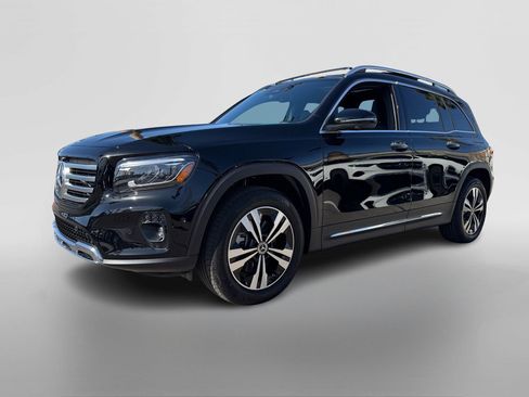 New 2026 Mercedes-Benz GLB 250 image 9