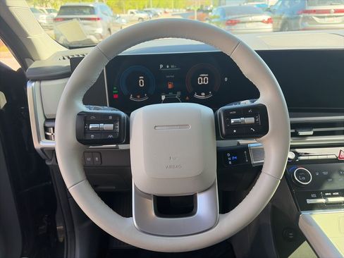 Used 2025 Hyundai Santa Fe SEL image 12