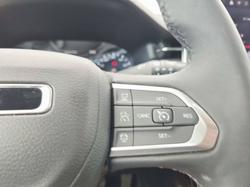 Used 2025 Jeep Compass Limited AWD/4WD image 22