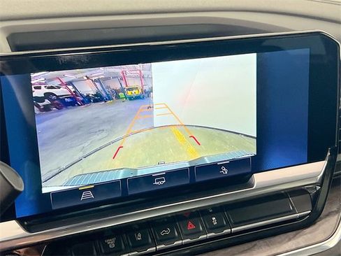 Used 2024 Chevrolet Silverado 2500 LTZ image 14