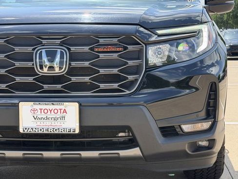 Used 2024 Honda Passport TrailSport image 9