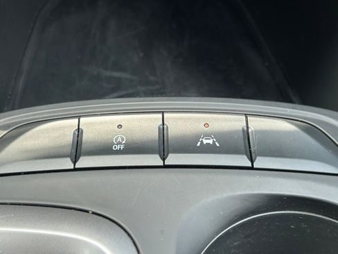 Used 2024 Buick Envista Preferred w/ Advanced Safety Package FWD image 25