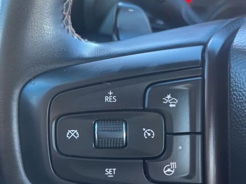 Used 2024 GMC Sierra 1500 AT4 w/ Technology Package image 19