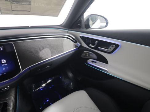 New 2026 Mercedes-Benz E 53 AMG e 4MATIC Sedan image 12