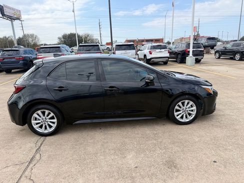 Used 2023 Toyota Corolla SE w/ Blackout Package (TMS) FWD image 8