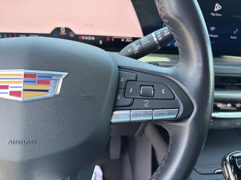 Used 2024 Cadillac XT4 Premium Luxury image 22