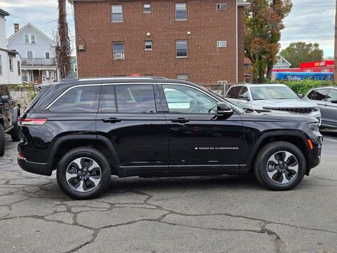 Used 2022 Jeep Grand Cherokee Limited 4xe image 6