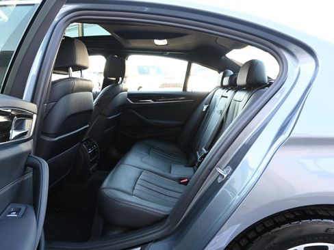 Used 2019 BMW 530i xDrive image 21